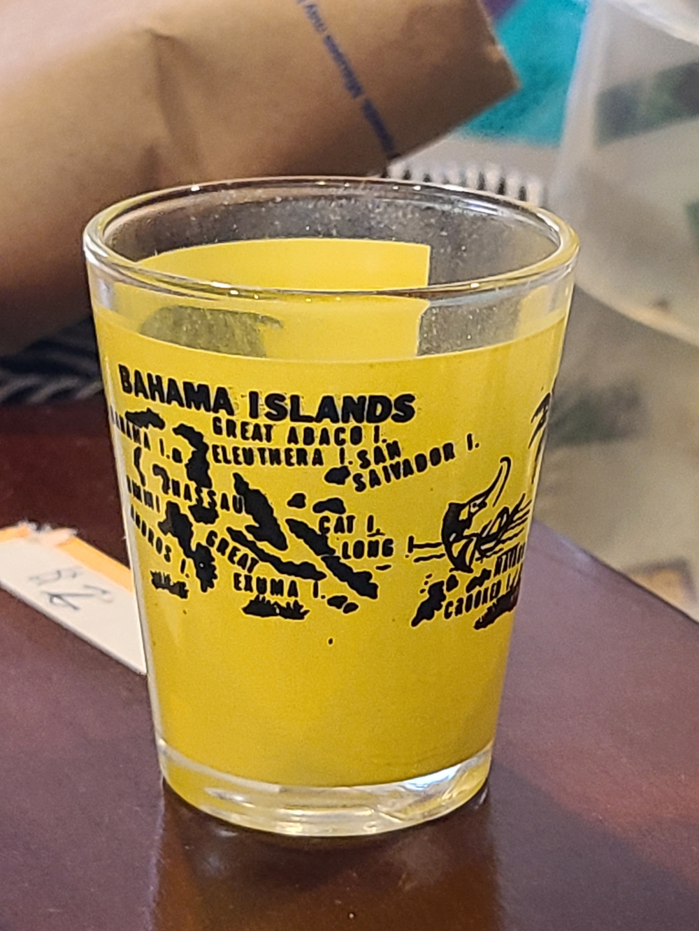 Vintage Yellow Glass Tumbler with Black Bahama Islands Map - Picture 3 of 3